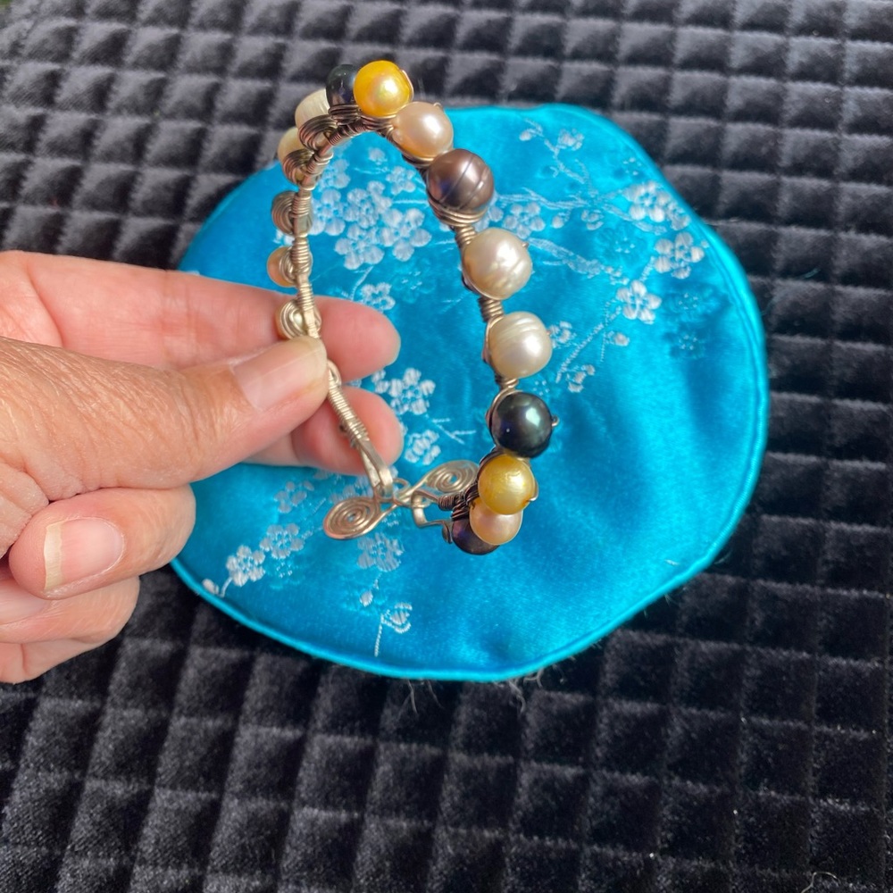 Unique Vintage Multi-color Pearl Bracelet